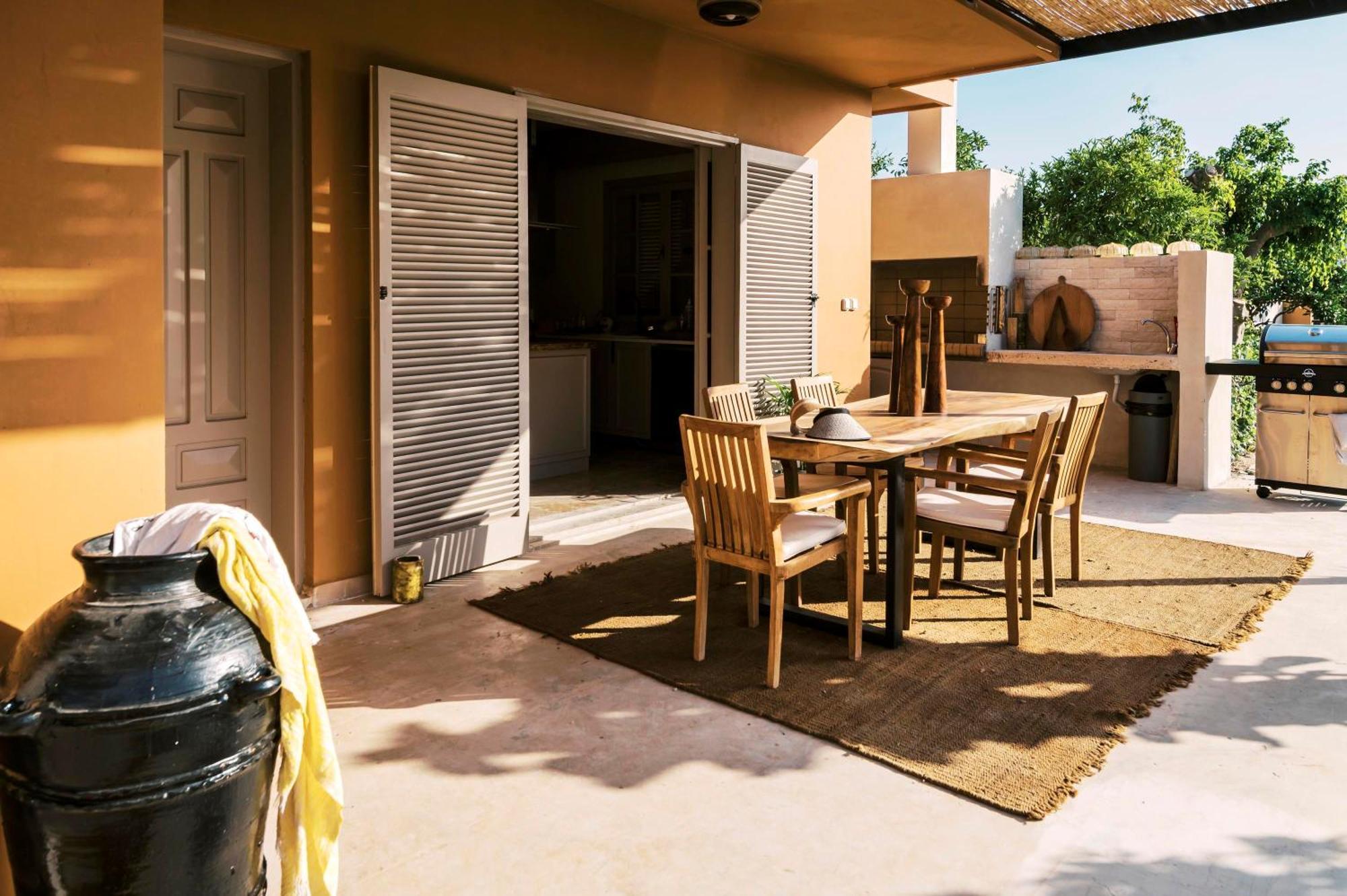 Costa-aria House *